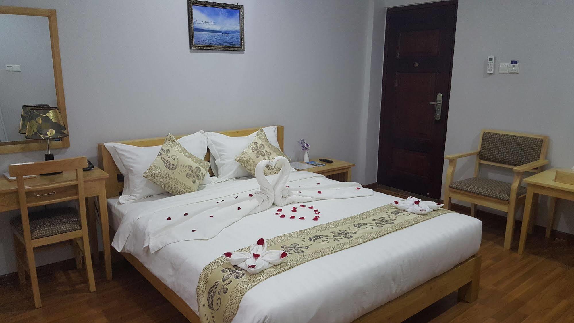Asian Smile Hotel Yangon Exterior photo