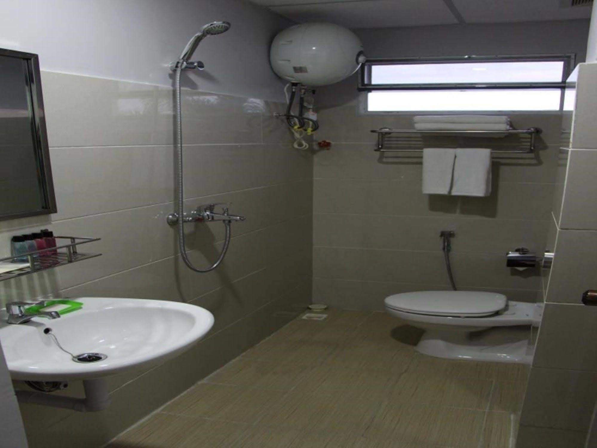 Asian Smile Hotel Yangon Exterior photo