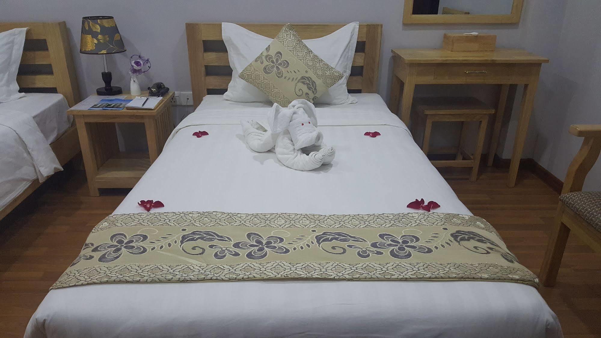 Asian Smile Hotel Yangon Exterior photo