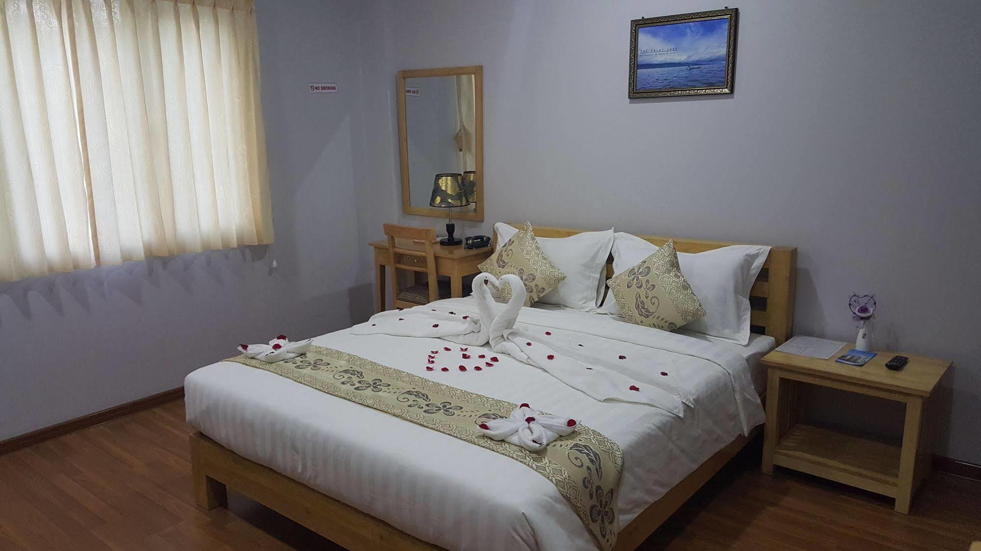 Asian Smile Hotel Yangon Exterior photo